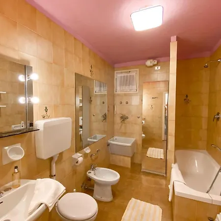 Sole 4 Garten Mit Pool Eg Колико