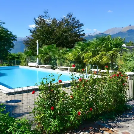 Sole 4 Garten Mit Pool Eg Appartement Colico