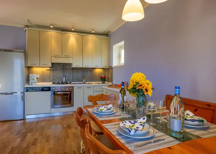 Apartment Sole 4 Garten Mit Pool Eg Colico